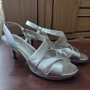 Brand  Bandolino  Casual & Dress Shoe Style  Pumps, Slingback